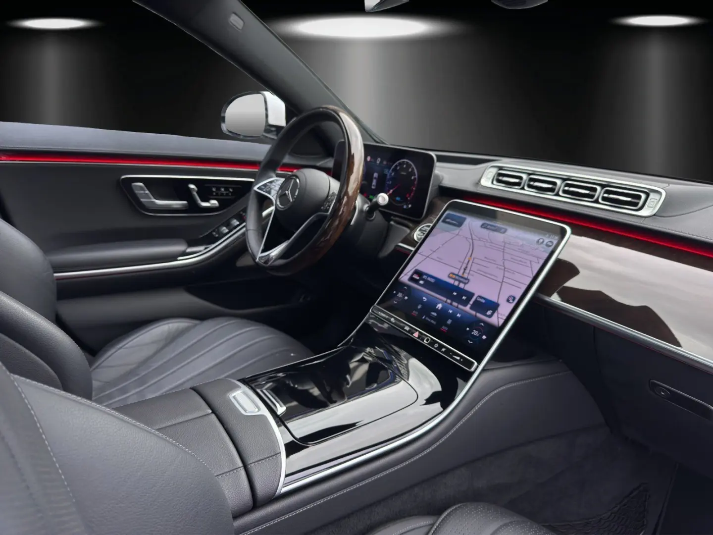 S500 4M L FirstClass 4xMassage FondTV Pano Chauf