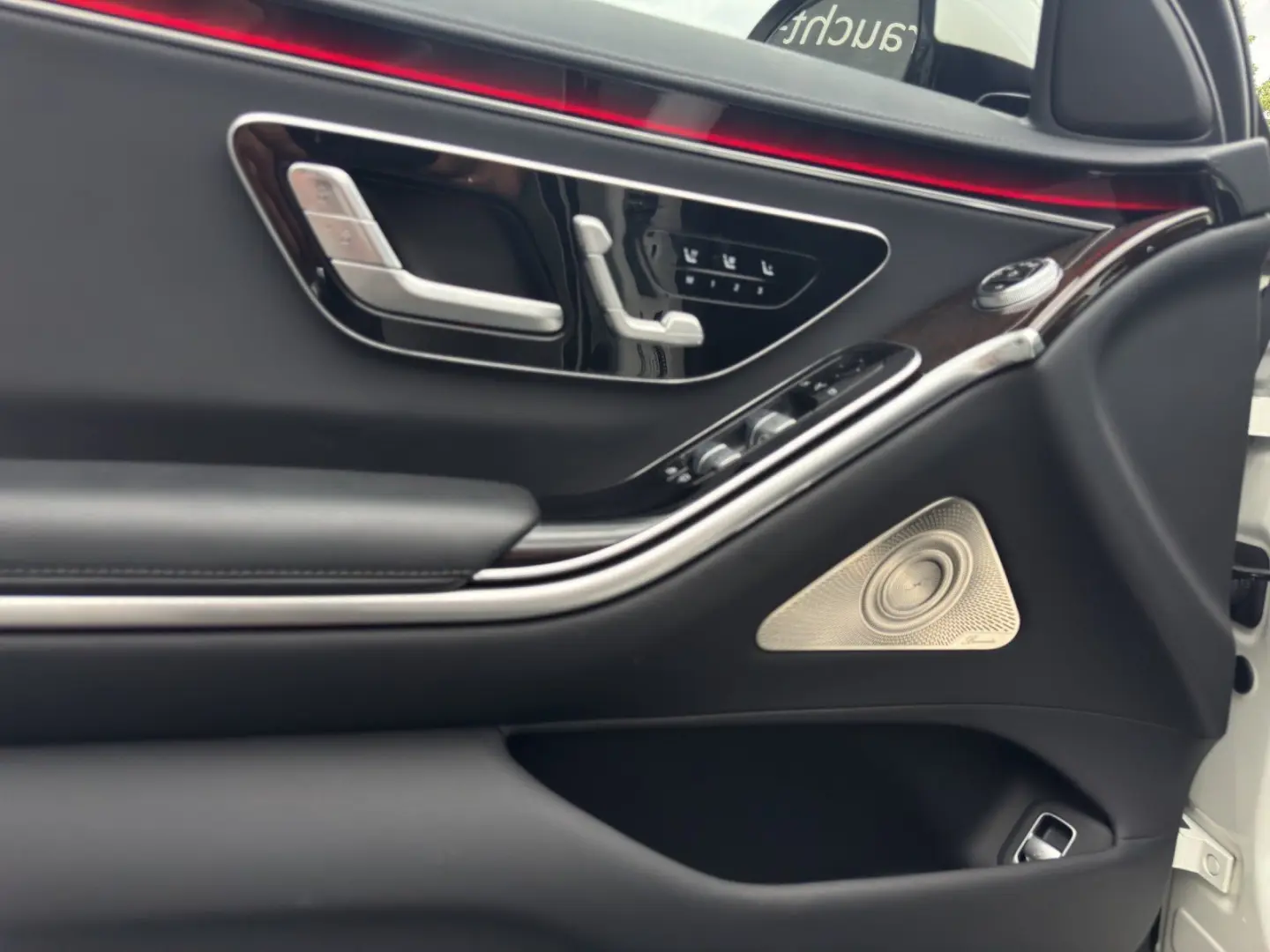 S500 4M L FirstClass 4xMassage FondTV Pano Chauf