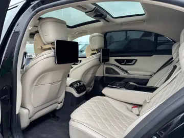 S400d 4M Lang AMG -HUD-Pano-FondEnt-BelüSitz-21Z