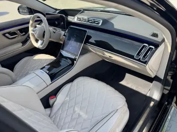 S400d 4M Lang AMG -HUD-Pano-FondEnt-BelüSitz-21Z