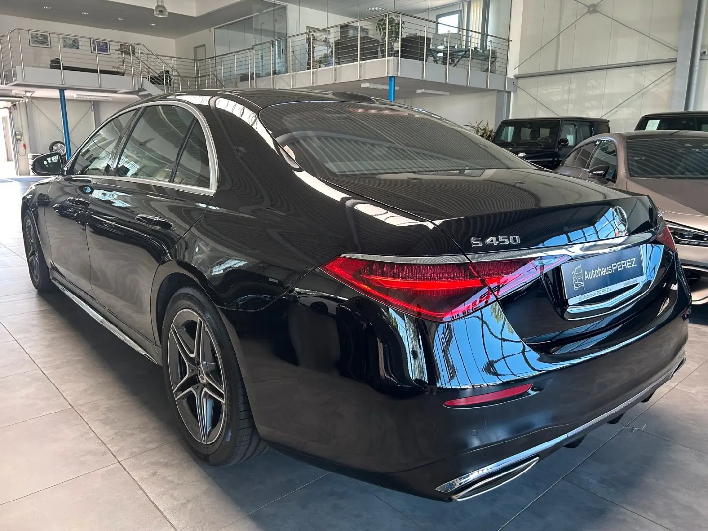 S 450 4M L AMG MBUX HIGH END FOND-MULTIKONTUR / TV