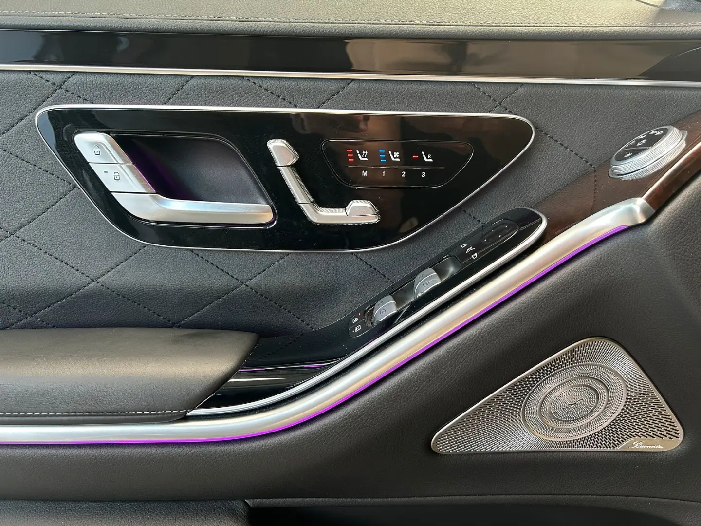 S 450 4M L AMG MBUX HIGH END FOND-MULTIKONTUR / TV