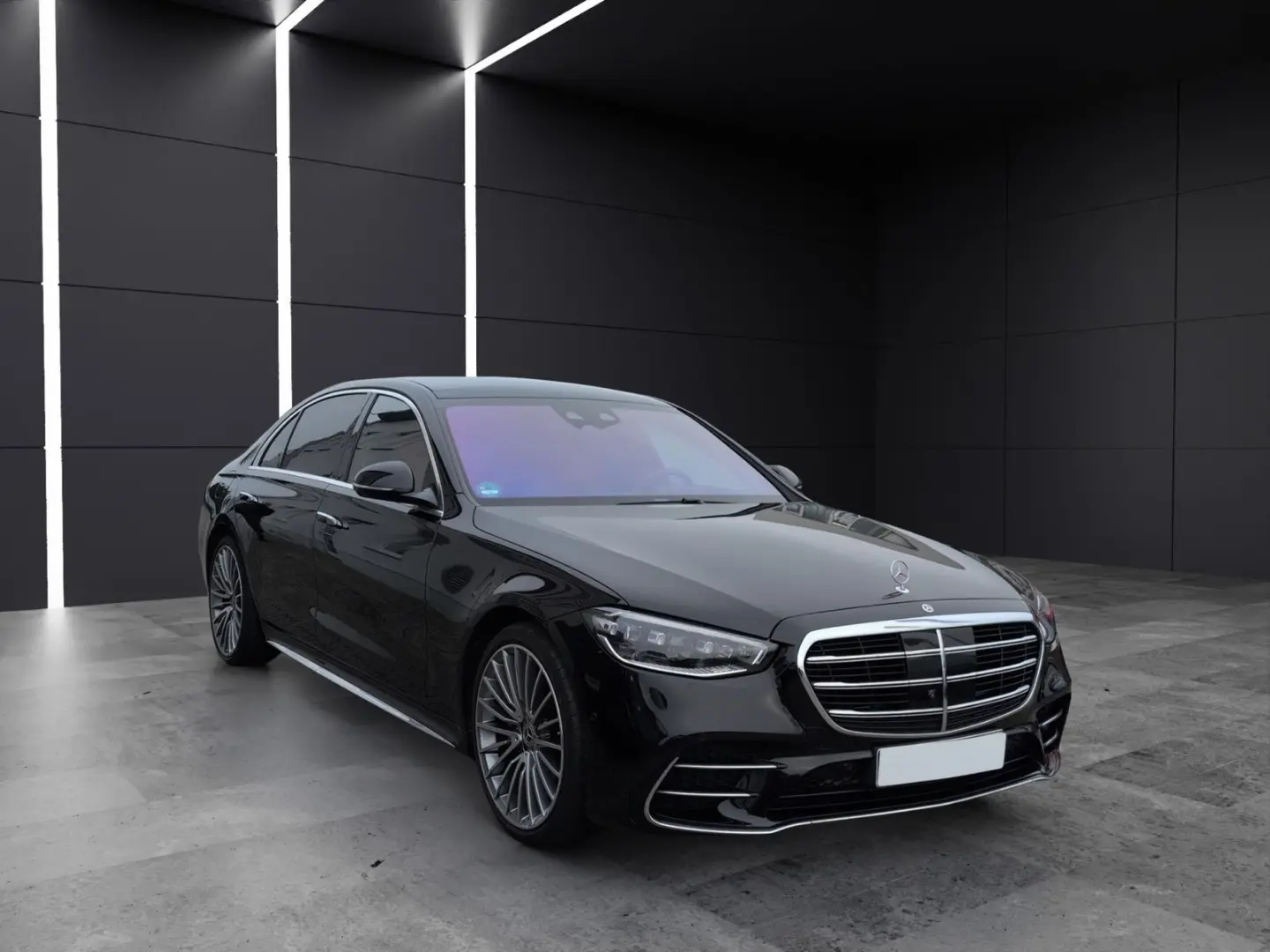 S 400 d 4Matic L AMG Line Chauffeur Paket Panora