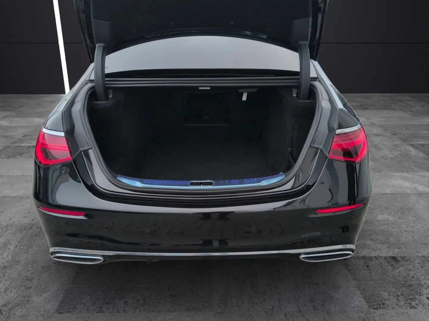 S 400 d 4Matic L AMG Line Chauffeur Paket Panora
