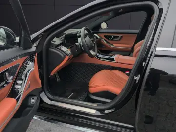 S 400 d 4Matic L AMG Line Chauffeur Paket Panora