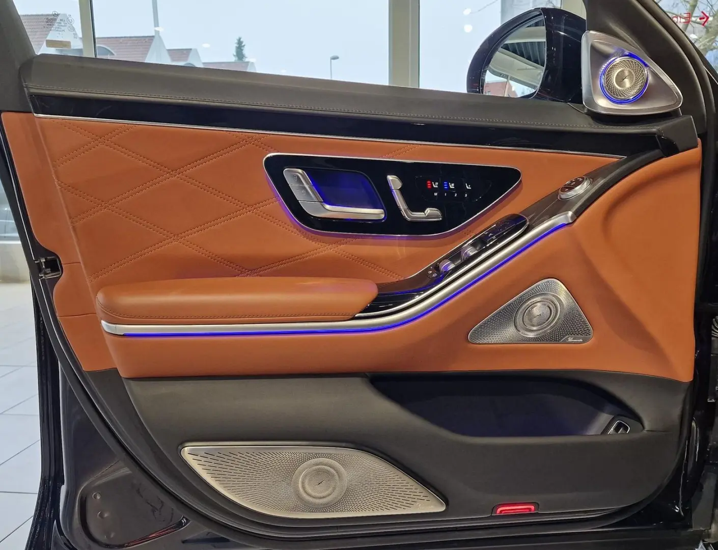 S 680 Maybach*FirstClass*3xTV*Burm-4D*Kühlbox