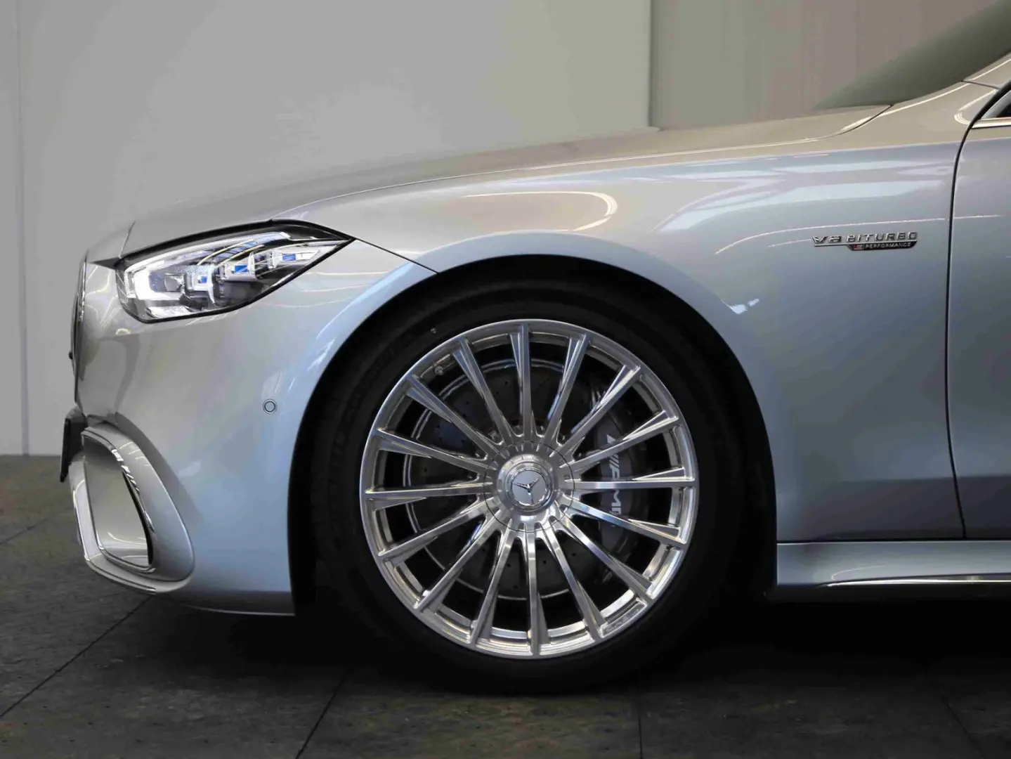 S 63 AMG E Performance*Pano*Chauffeur*360°*TV+++