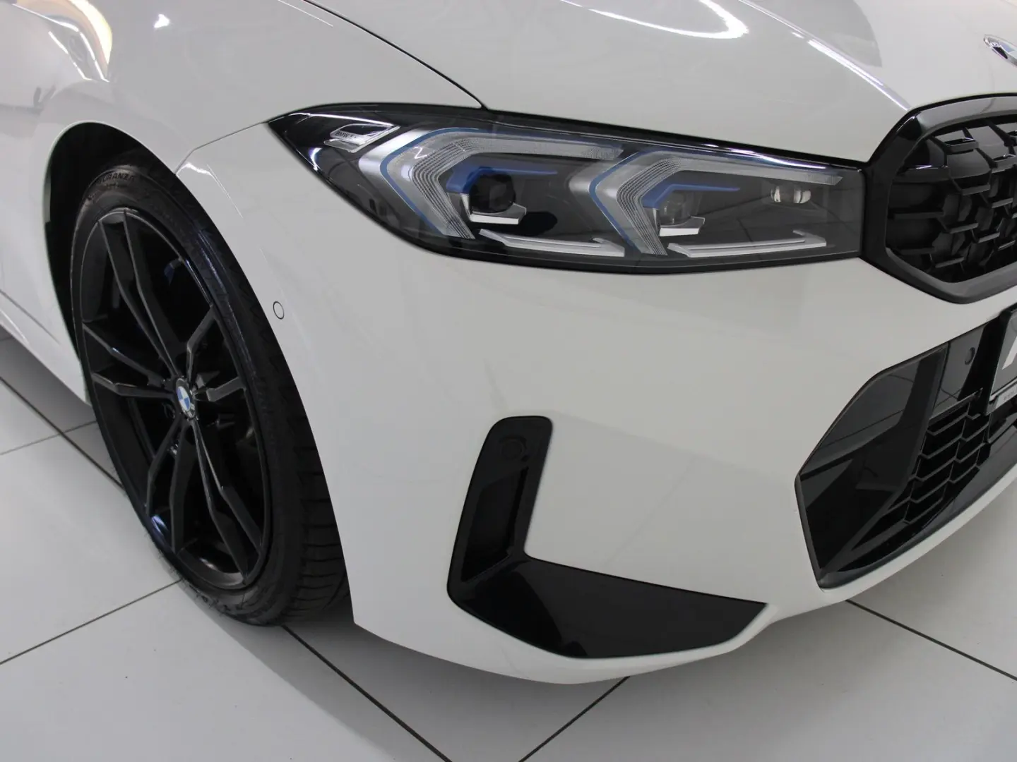 M340d xDrive Limousine HiFi DAB LED RFK Shz PDC