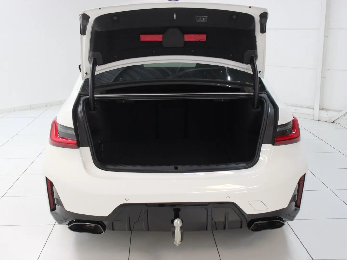 M340d xDrive Limousine HiFi DAB LED RFK Shz PDC