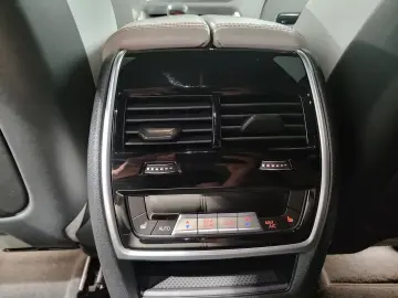 X6 M M-Drivers-P./AHK/B&W/Massage/Sitzbelüftung