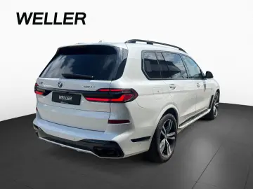 X7 xDr 40i M SPORT PRO SoftCl,AHK,SkyL,StHz,H/K