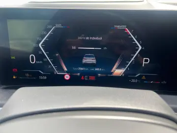 X7 xDr 40i M SPORT PRO SoftCl,AHK,SkyL,StHz,H/K