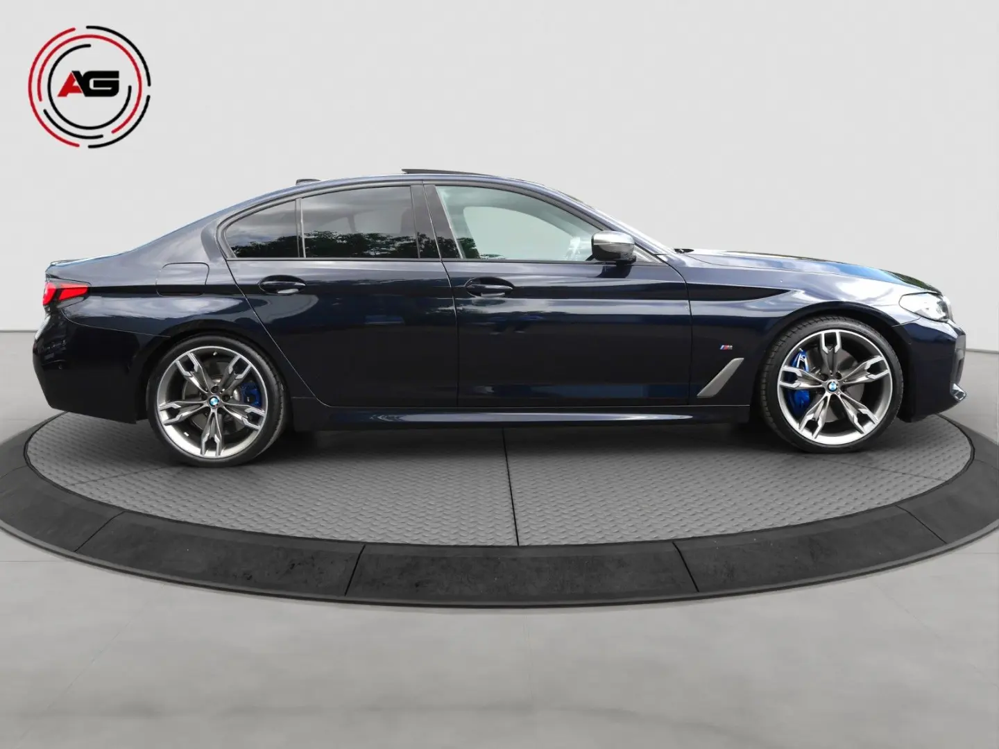 M550i xDrive LC.PRO LASER ACC GLASDACH H&K HUD