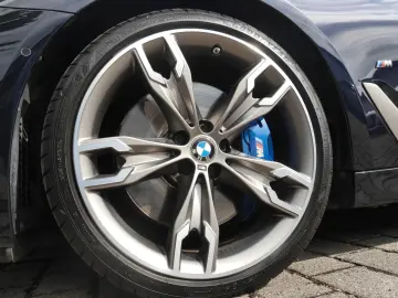 M550i xDrive LC.PRO LASER ACC GLASDACH H&K HUD