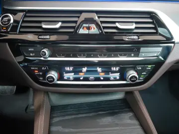 M550i xDrive LC.PRO LASER ACC GLASDACH H&K HUD