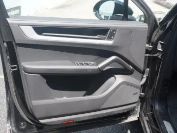 Cayenne Coupe E-Hybrid*Luft*HeadUp*InnoDrive*360