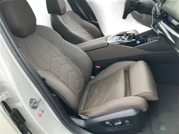 520d xDrive A M Sportpaket HK