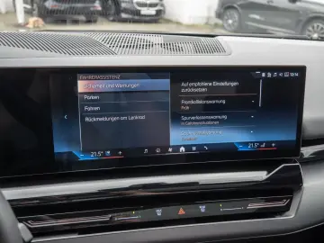 520d xDrive PANO+STANDHZG+HUD+ACC+HK