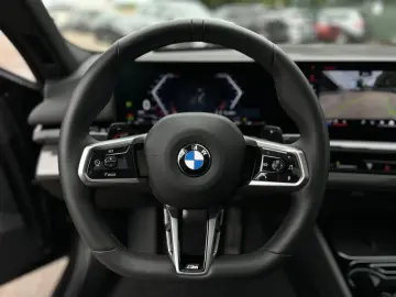 520d xDr.M Sport SurView.PanoD.KomfS+Bel.HUD ACC