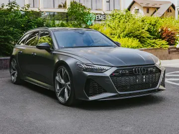 AUDI RS6