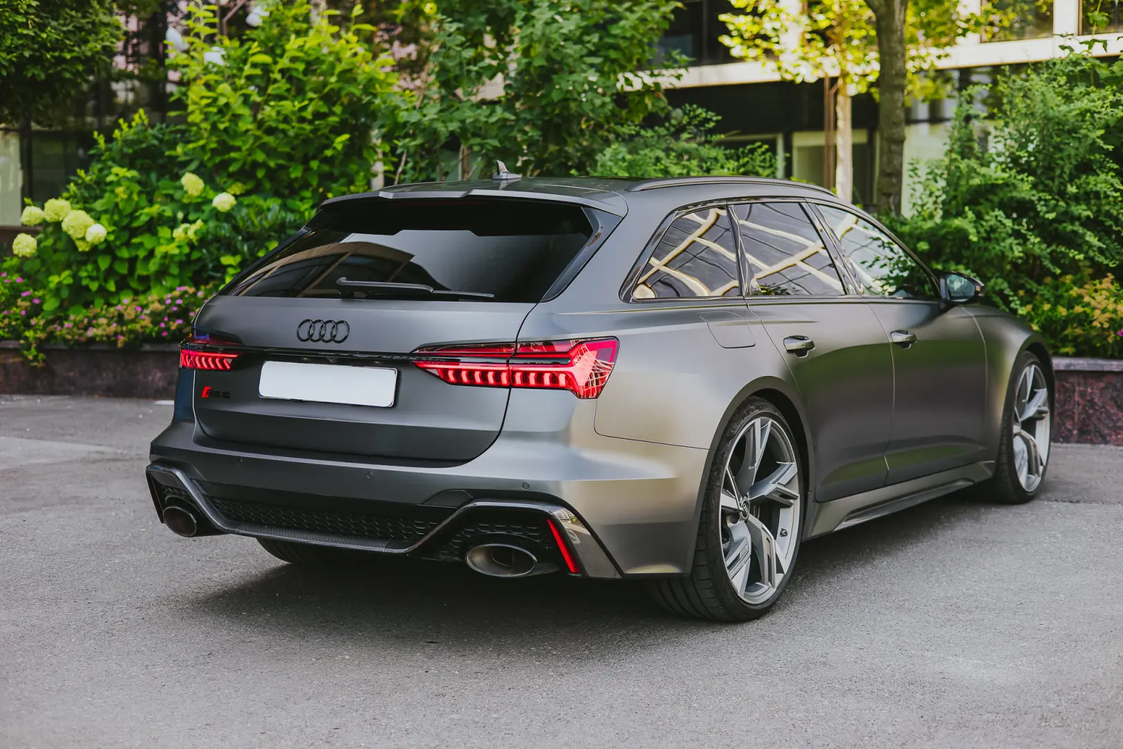 AUDI RS6