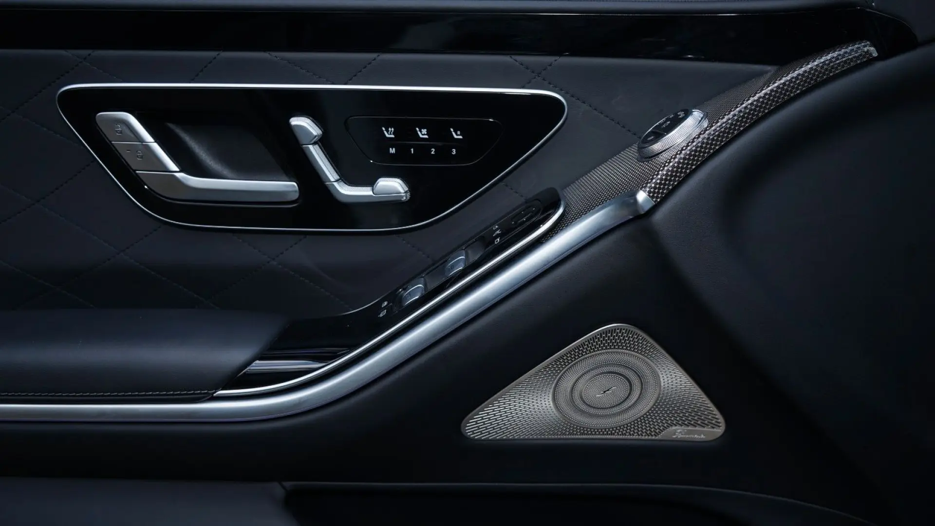 S 400 D 4-MATIC*2xAMG LINE*PANO*CARBON*3D*