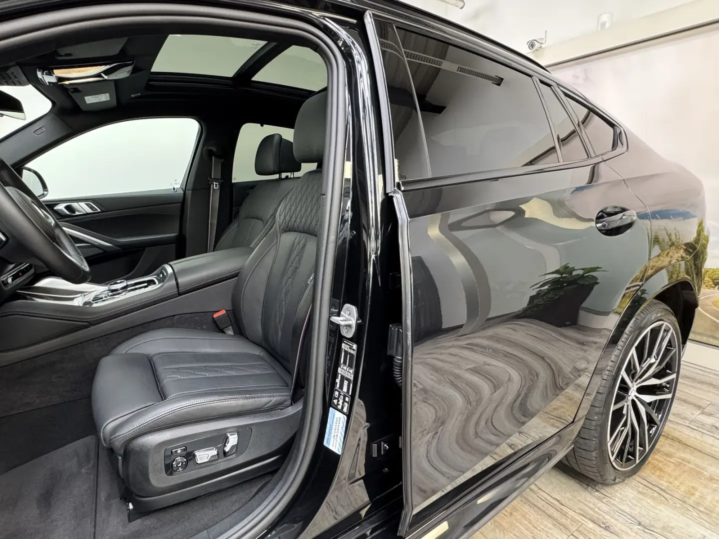 X6 xDr30d M Sport Pro 22'' Sitzlüft. ACC 360°AHK