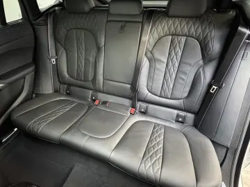 X6 xDr30d M Sport Pro 22'' Sitzlüft. ACC 360°AHK