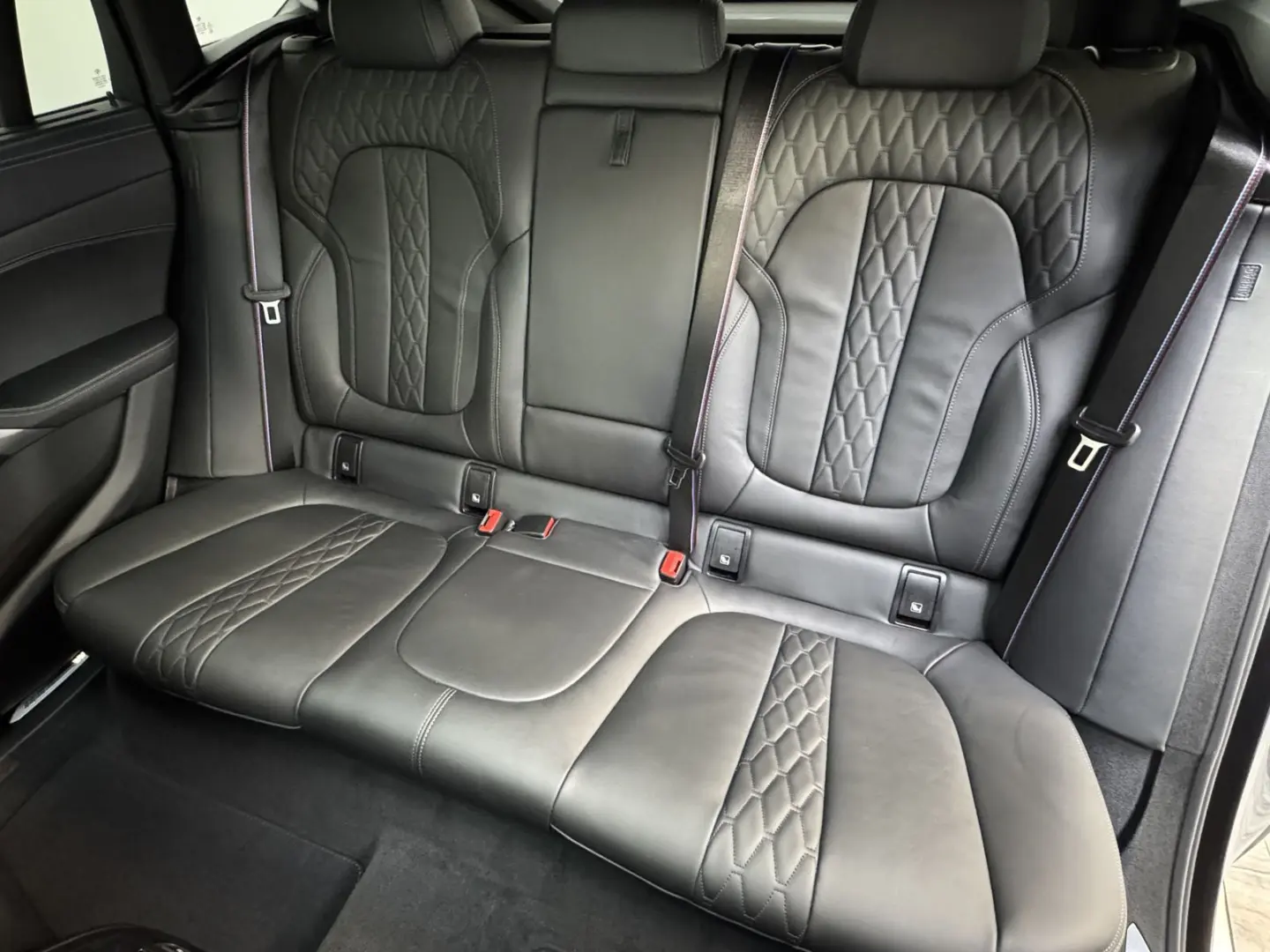 X6 xDr30d M Sport Pro 22'' Sitzlüft. ACC 360°AHK