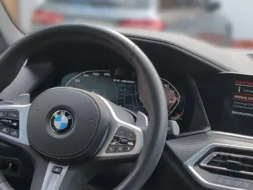 X5 M50i~Pano~HeadUp~HarmanKardon