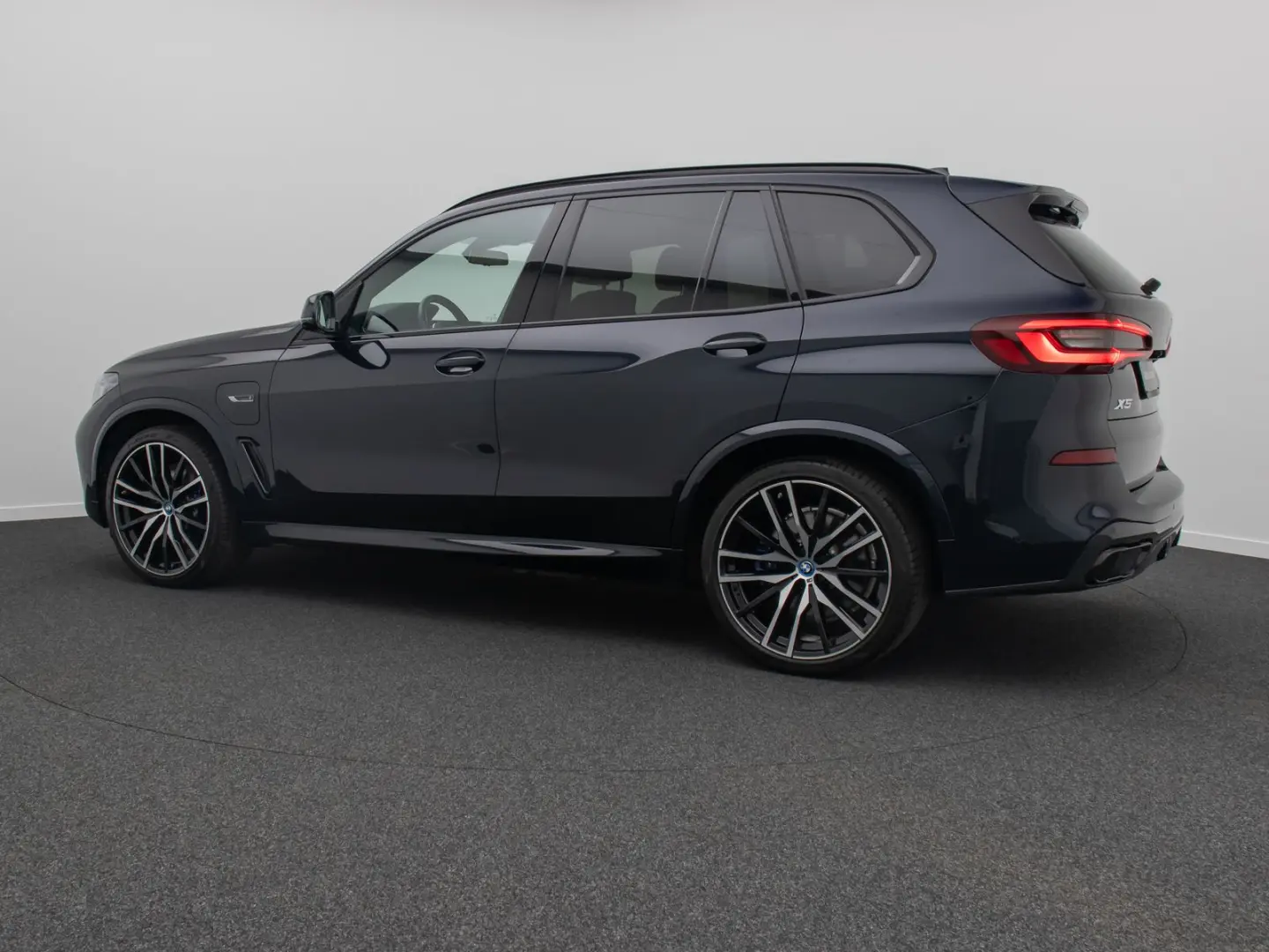 X5 xD45e M Sport 360°Laser HUD DAB HiFi AHK 22