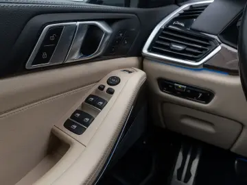 X5 xD45e M Sport 360°Laser HUD DAB HiFi AHK 22