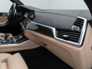 X5 xD45e M Sport 360°Laser HUD DAB HiFi AHK 22