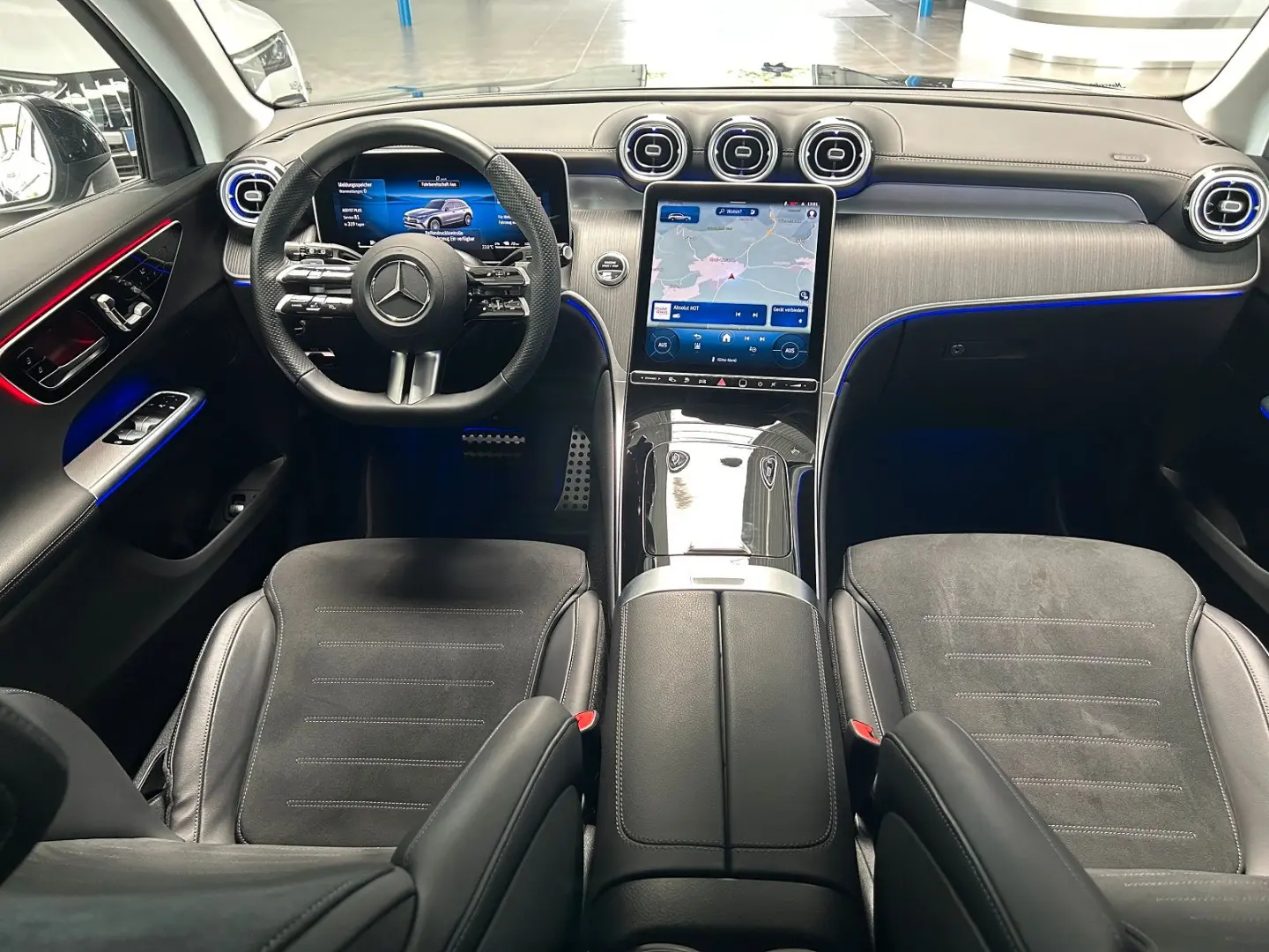 GLC 300 e 4M AMG PREMIUM DISTRONIC-MEMORY-NIGHT