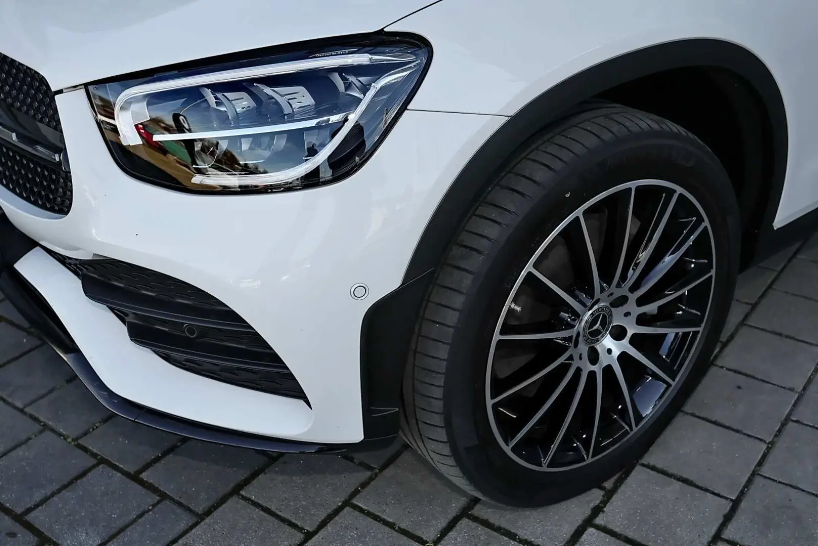 GLC 300 de 4M AMG RüKam+MBUX+AHK+LED+Night