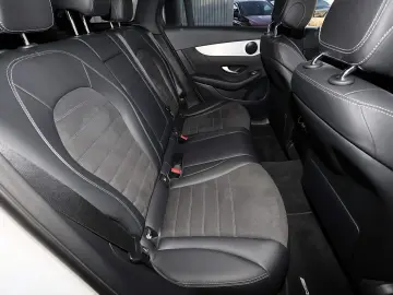 GLC 300 de 4M AMG RüKam+MBUX+AHK+LED+Night