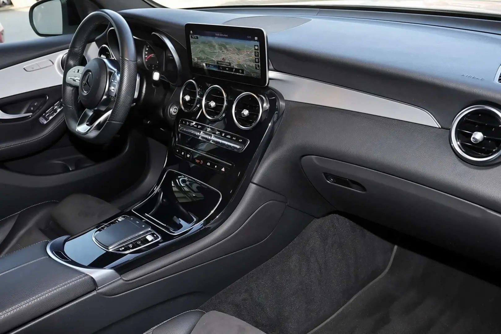 GLC 300 de 4M AMG RüKam+MBUX+AHK+LED+Night