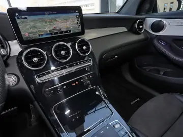 GLC 300 de 4M AMG RüKam+MBUX+AHK+LED+Night