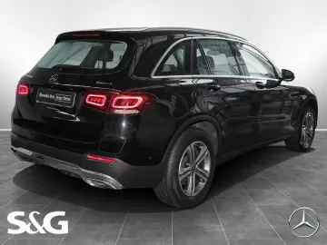 GLC 300 de 4M AHK+KAMERA+18 ZOLL+MEMORY+LEDER