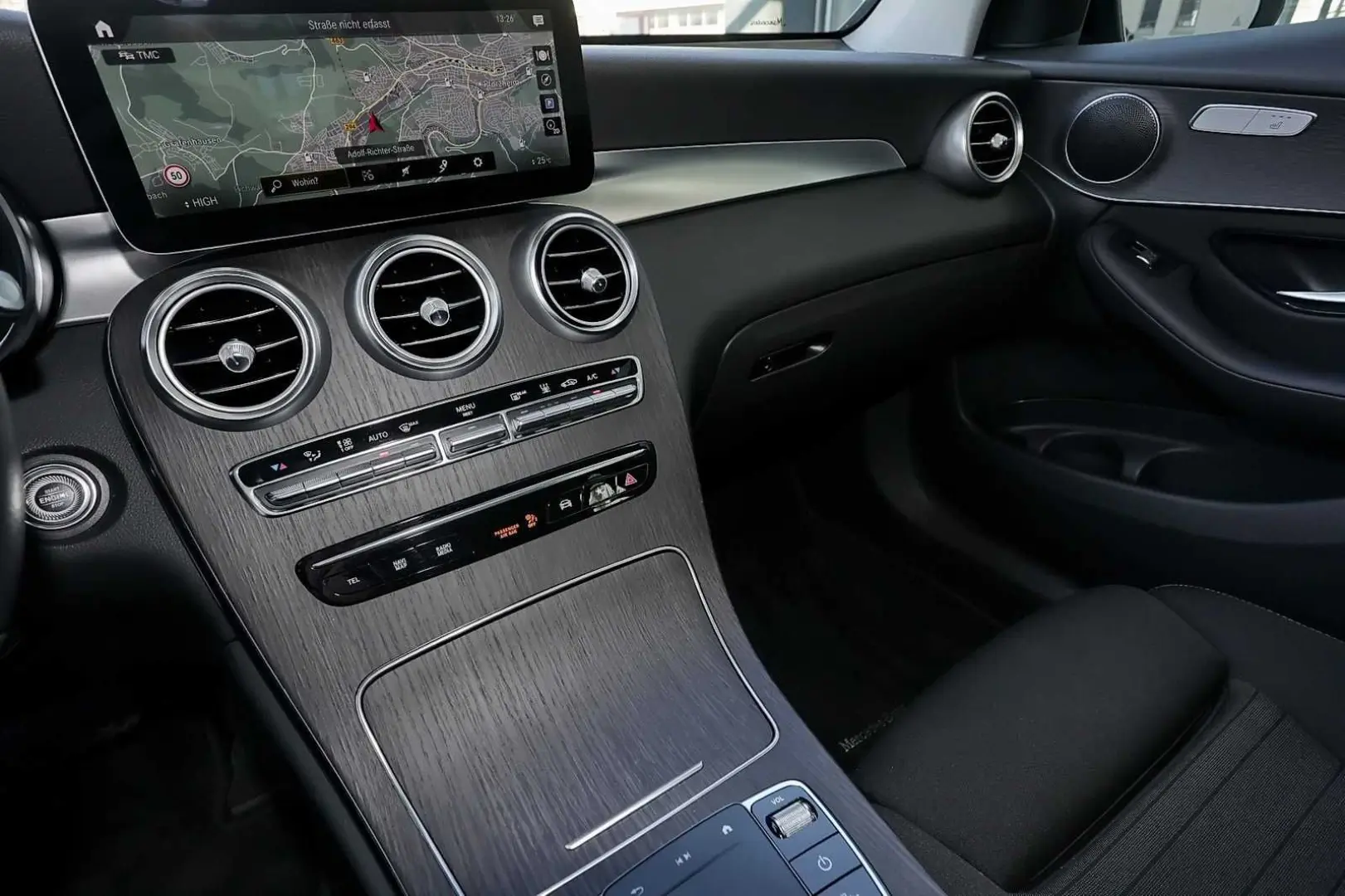 GLC 300 e 4M Business+LED+Spurhalte+Totwink+