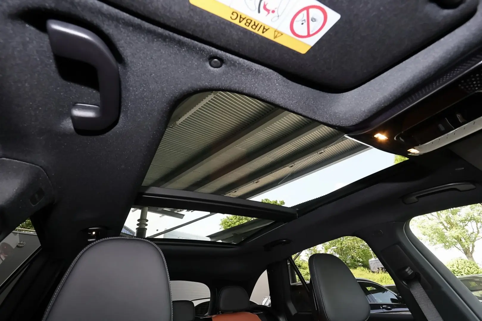 GLC 450 d 4M AHK+PANORAMA+HIFI+TOTWINKEL+360°
