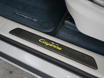 Porsche Cayenne Coupe E-Hybrid MY2021/NEW