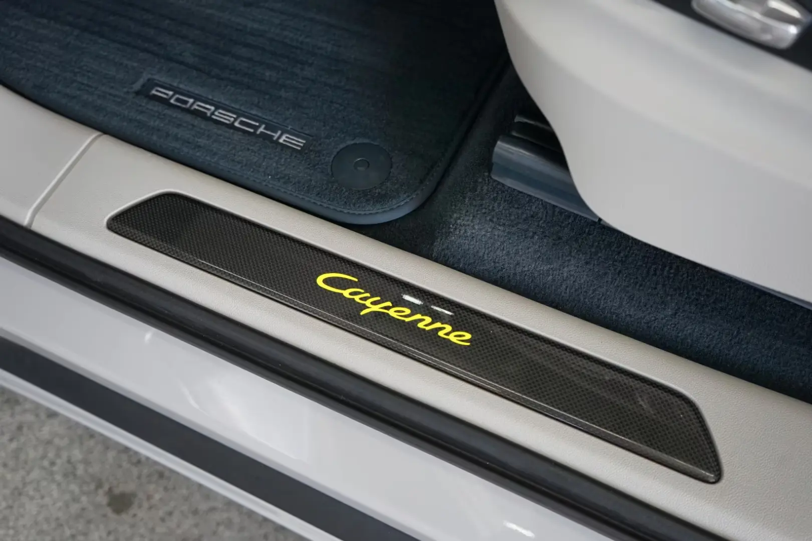 Porsche Cayenne Coupe E-Hybrid MY2021/NEW