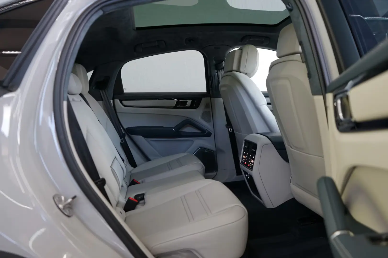 Porsche Cayenne Coupe E-Hybrid MY2021/NEW