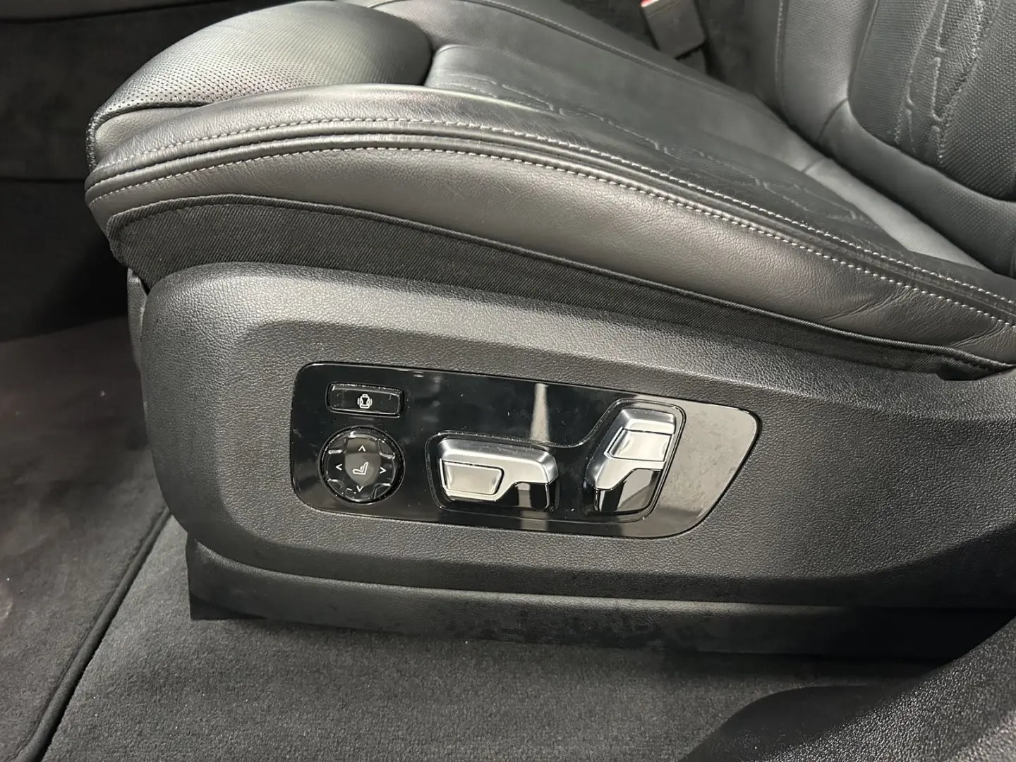 X6 xDrive40d M Sportpaket DA. Prof. Laser Head-U