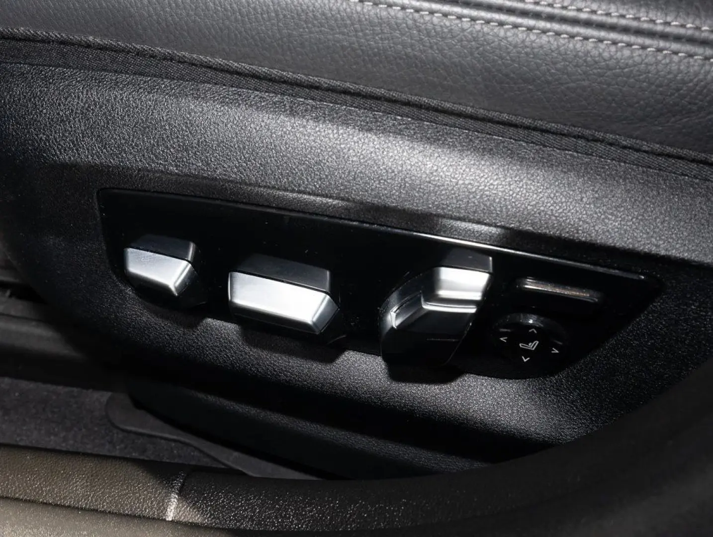 520d xDrive Limousine (2020 - HK HiFi DAB LED