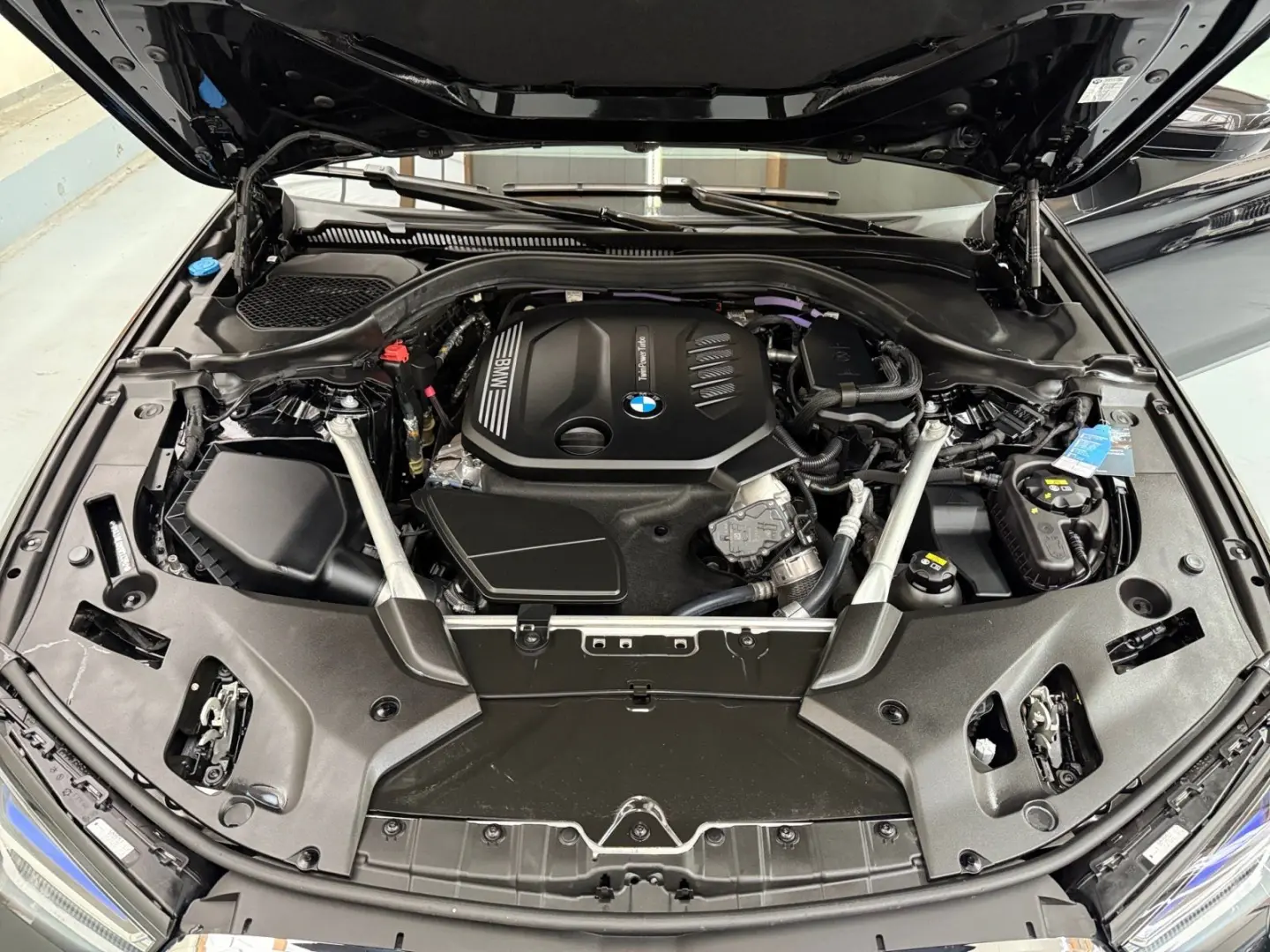 520d Limousine Navi AHK Head-Up Laser Kamera