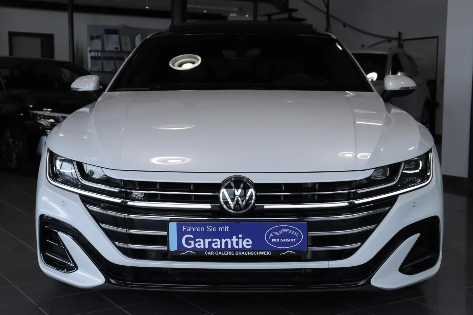 Arteon 2.0 TSI R-Line*IQ-LIGHT*PANO*STANDHZ.*AHK