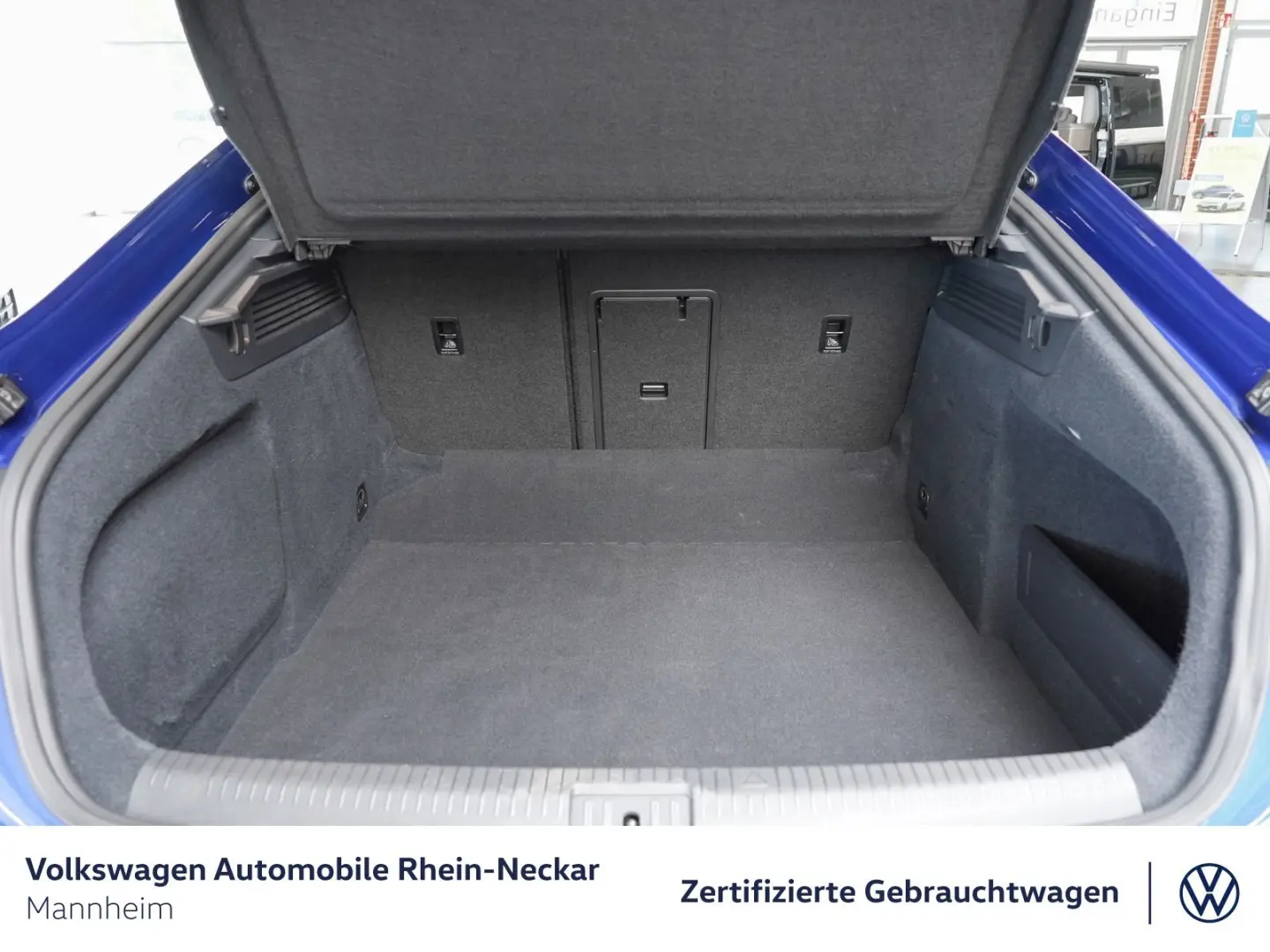 Arteon R 4M 2.0 TSI Sportsitze R Panoramadach Ka