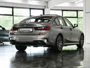 330e M-Sport Aut Nav Laser HuD Glasd Komfzg 18